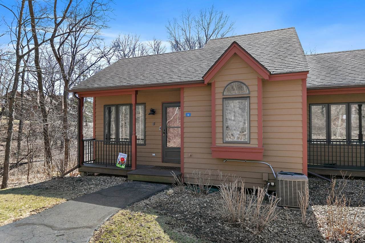 16 Oak Glen Drive - Photo 1