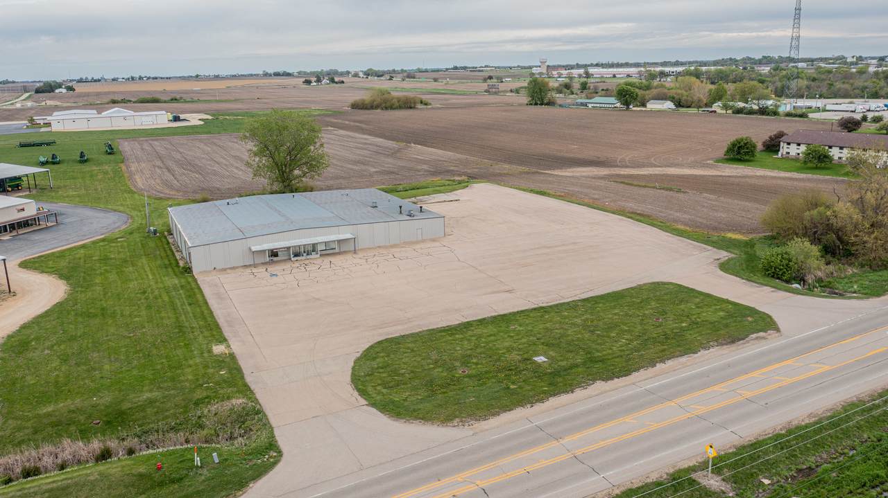 2955 Main Street - Photo 1