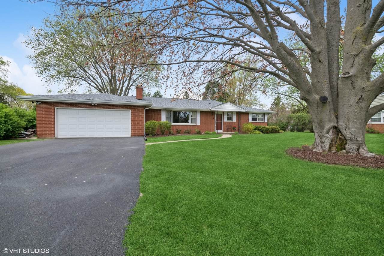 1112 Perry Drive - Photo 1