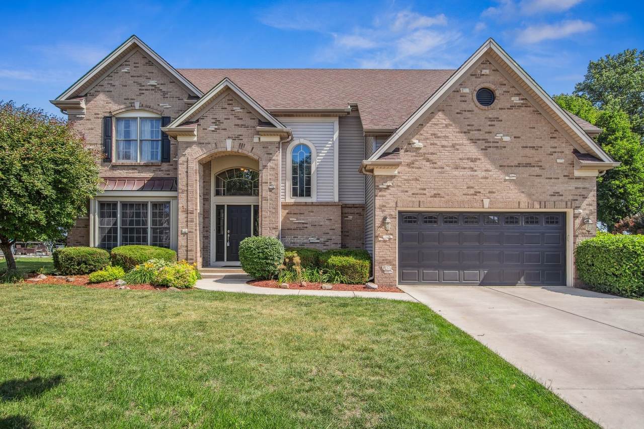 570 Mallard Point Drive - Photo 1