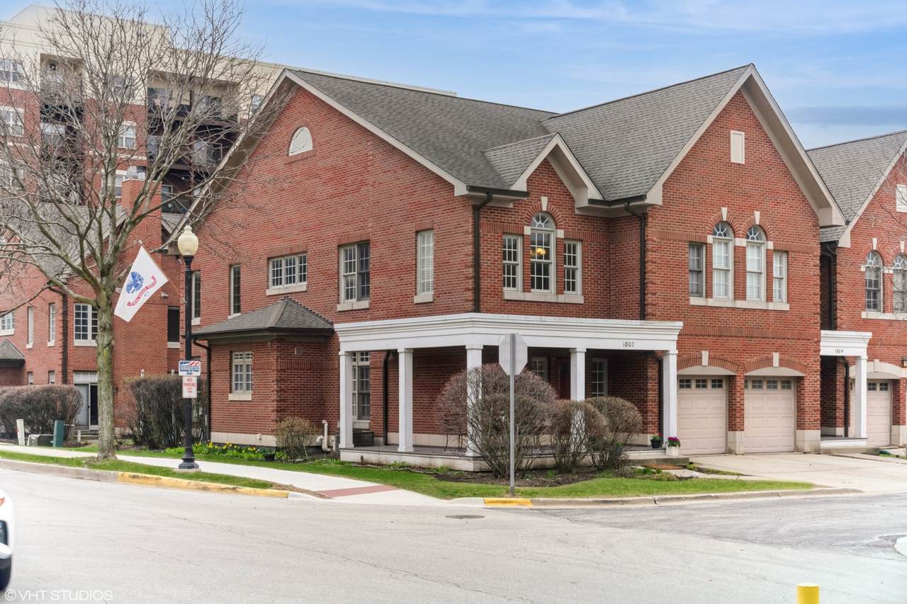 1802 Riverwoods Drive - Photo 1