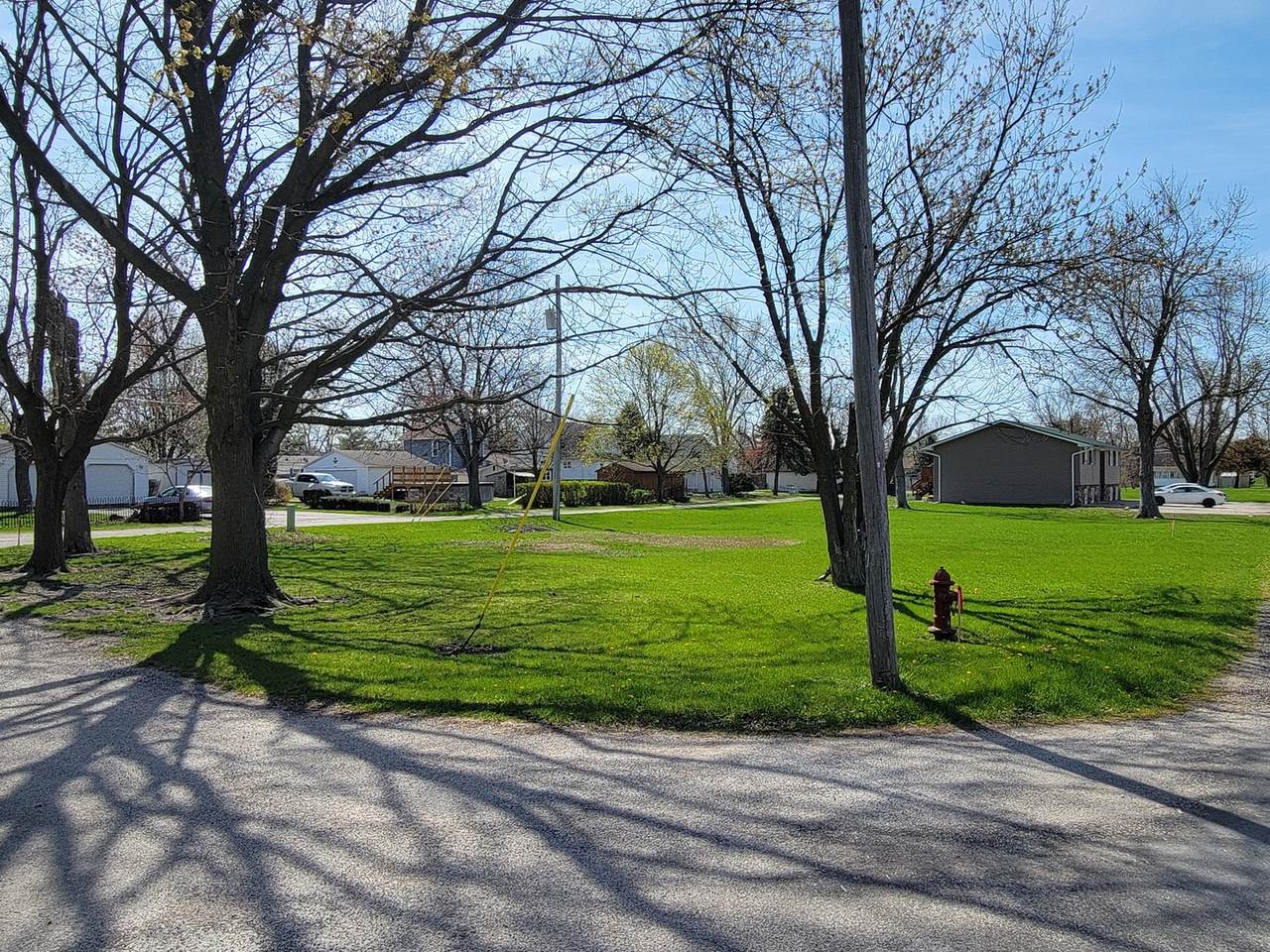 829 Lincoln Street - Photo 1