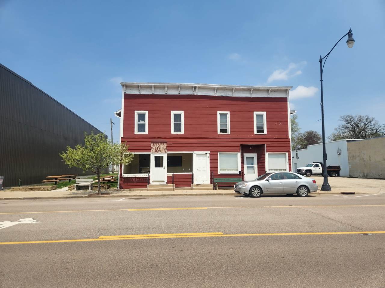 146 Lincoln Avenue - Photo 1