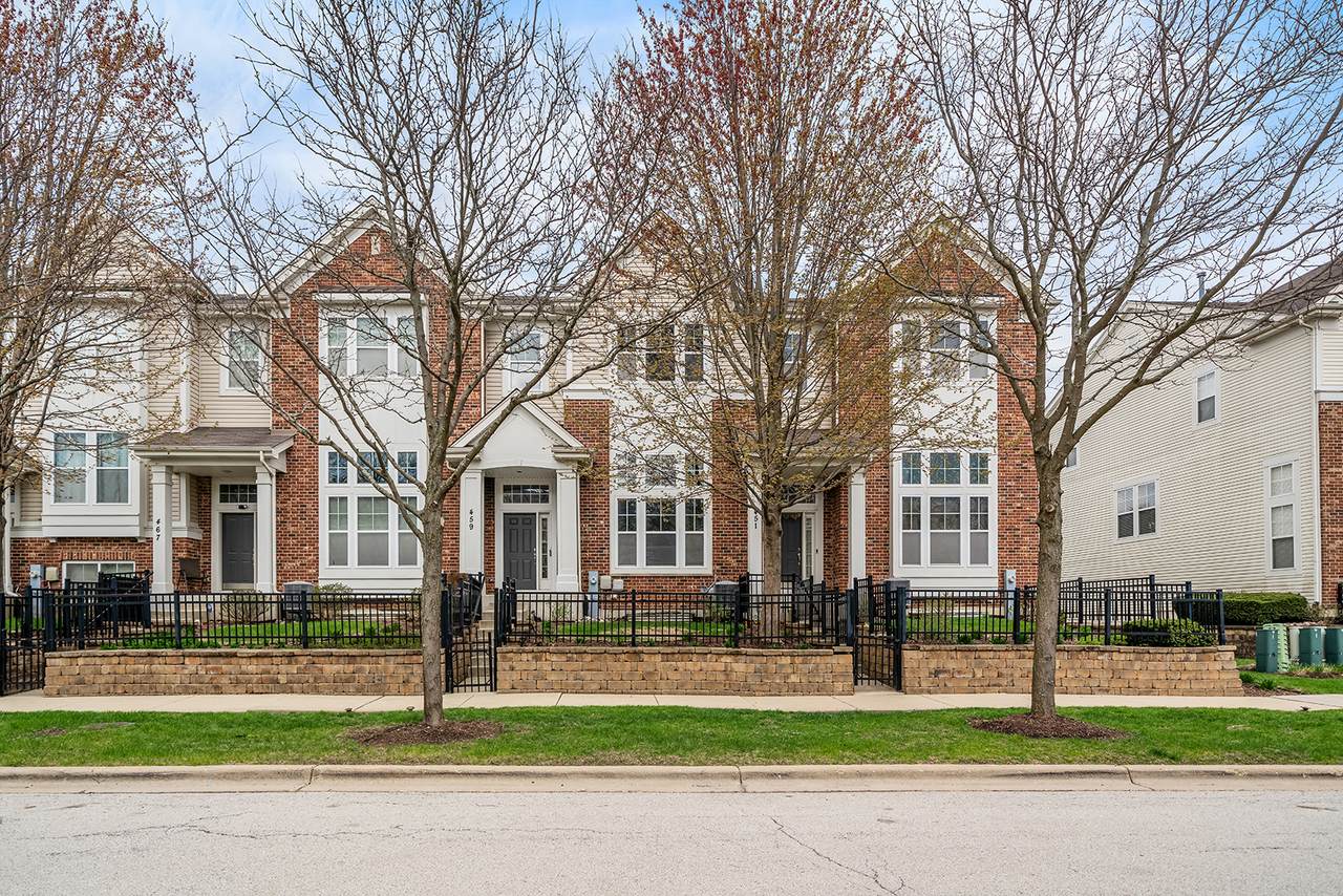459 Plaza Place - Photo 1