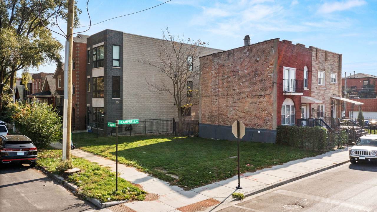 1003 Campbell Avenue - Photo 1