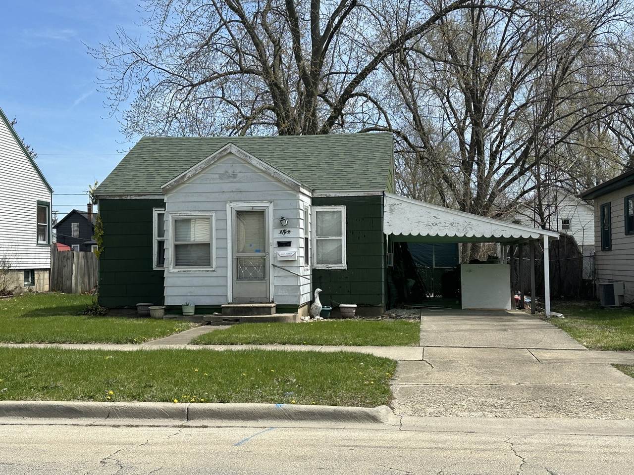 184 Forest Avenue - Photo 1