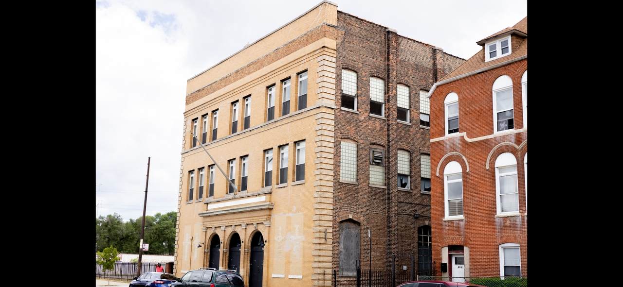 9511 Commercial Avenue - Photo 1