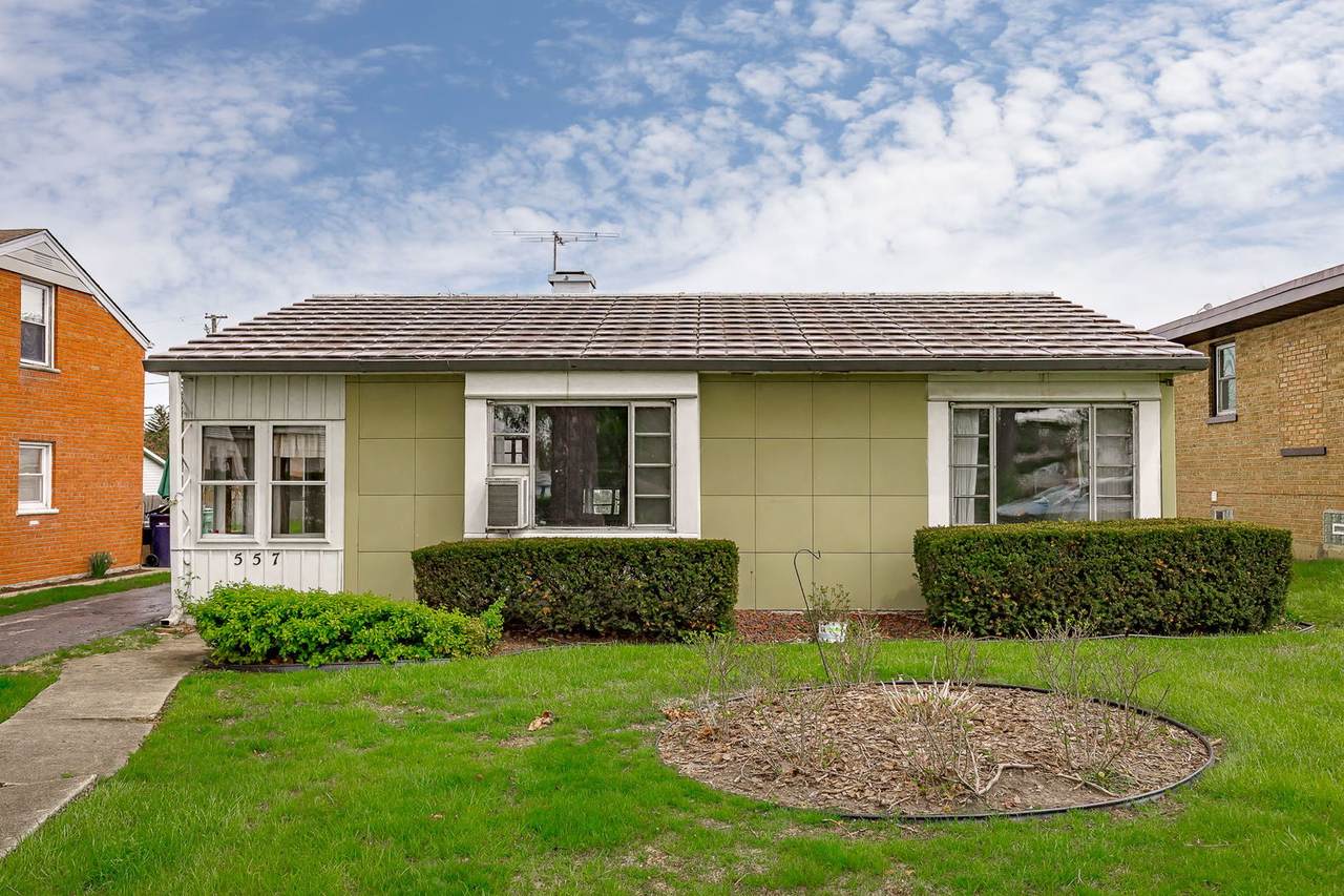 557 Martha Street - Photo 1