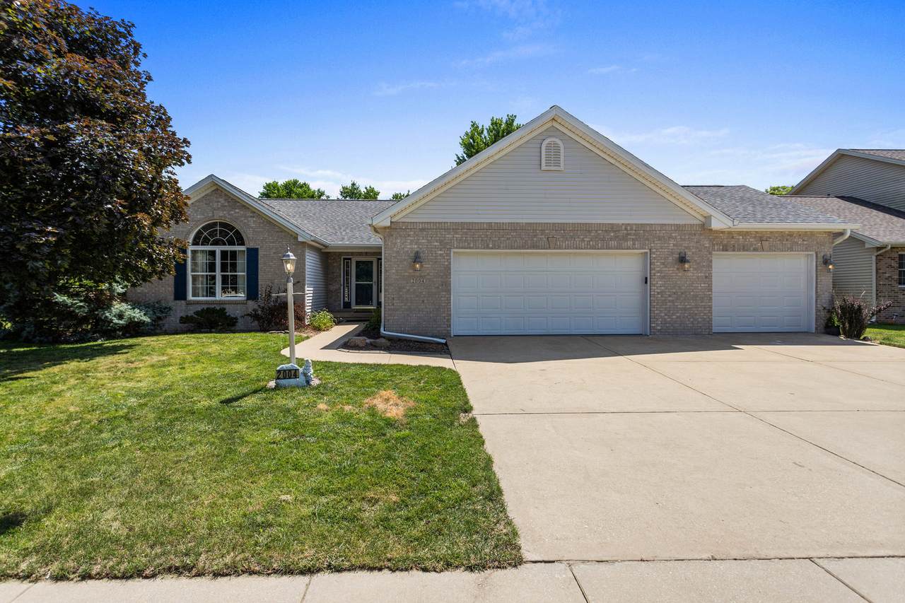 2004 Emerald Drive - Photo 1