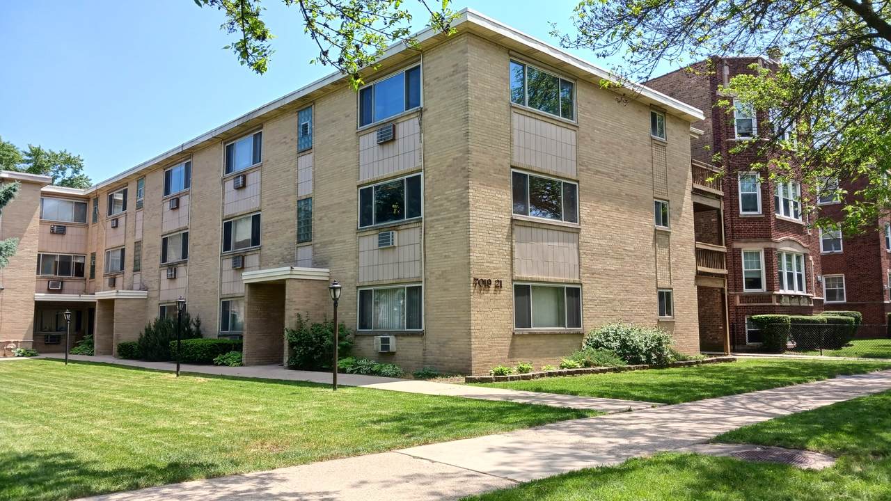 7019 Ridge Boulevard - Photo 1