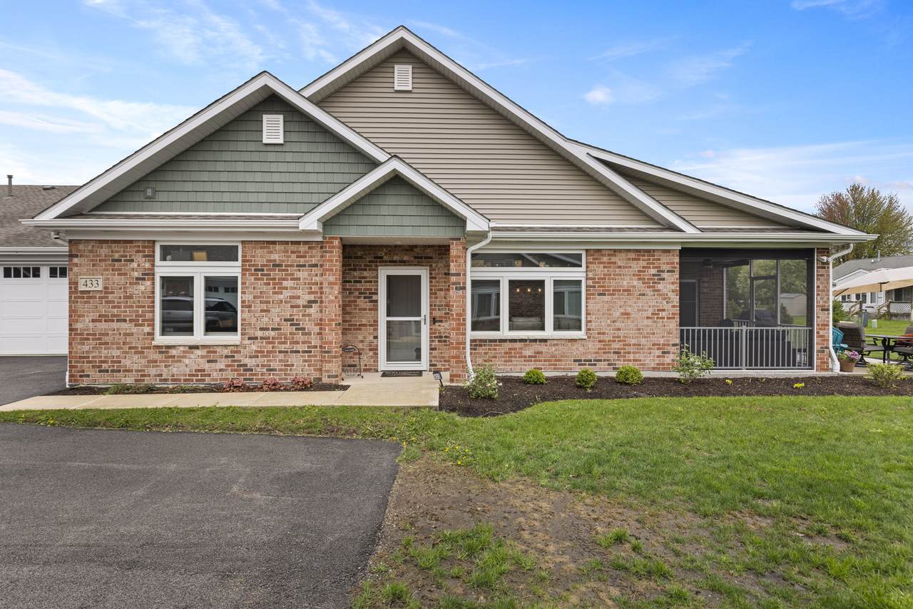 433 Stearn Drive - Photo 1