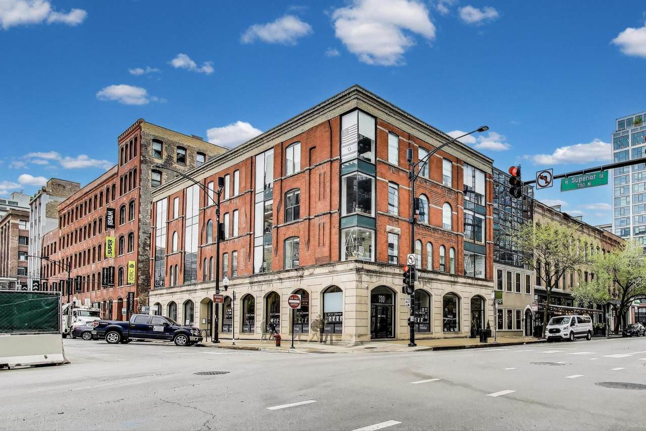 200 Superior Street - Photo 1