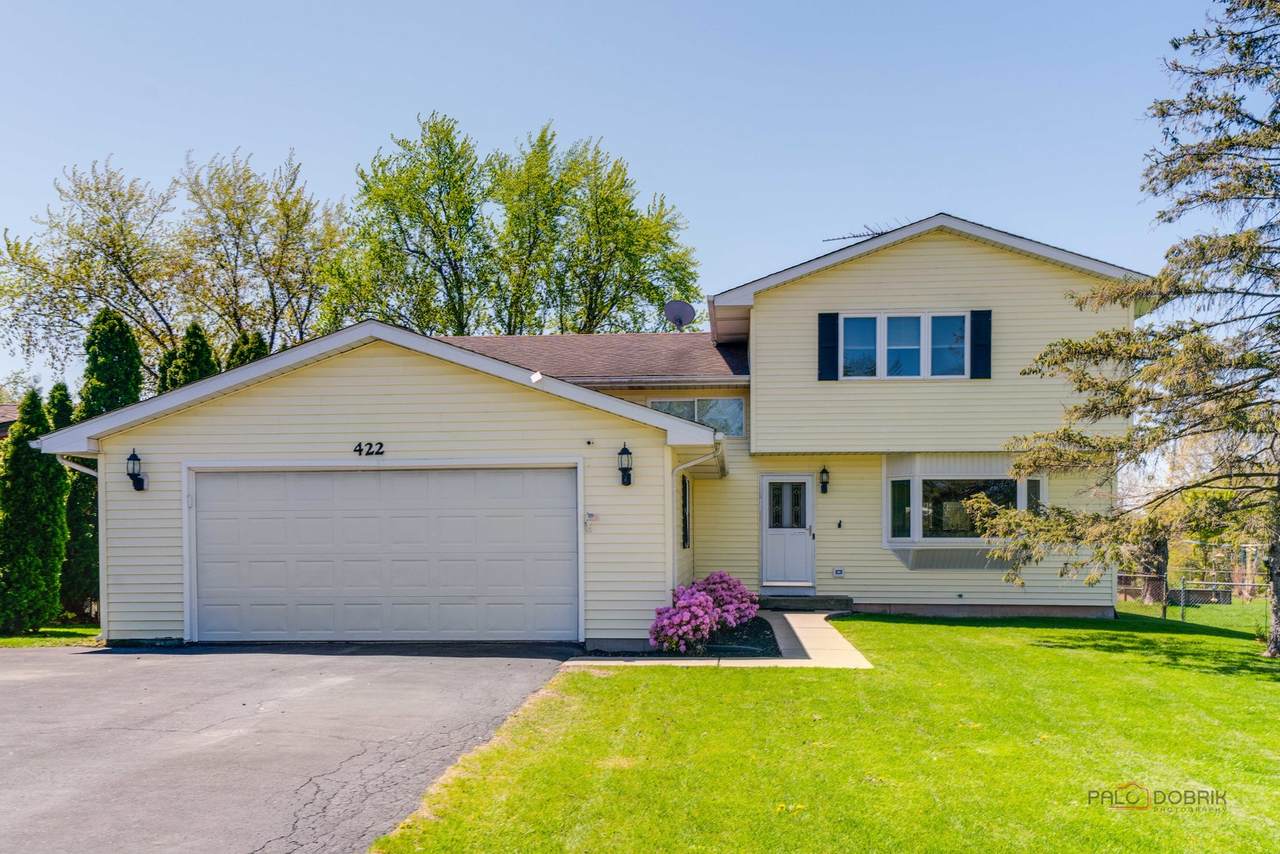 422 Thornwood Drive - Photo 1