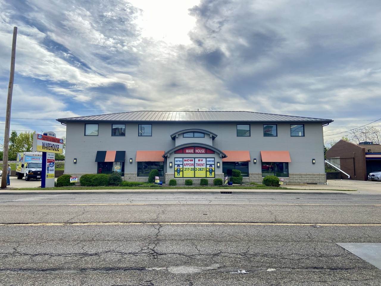 1422 Neil Street - Photo 1