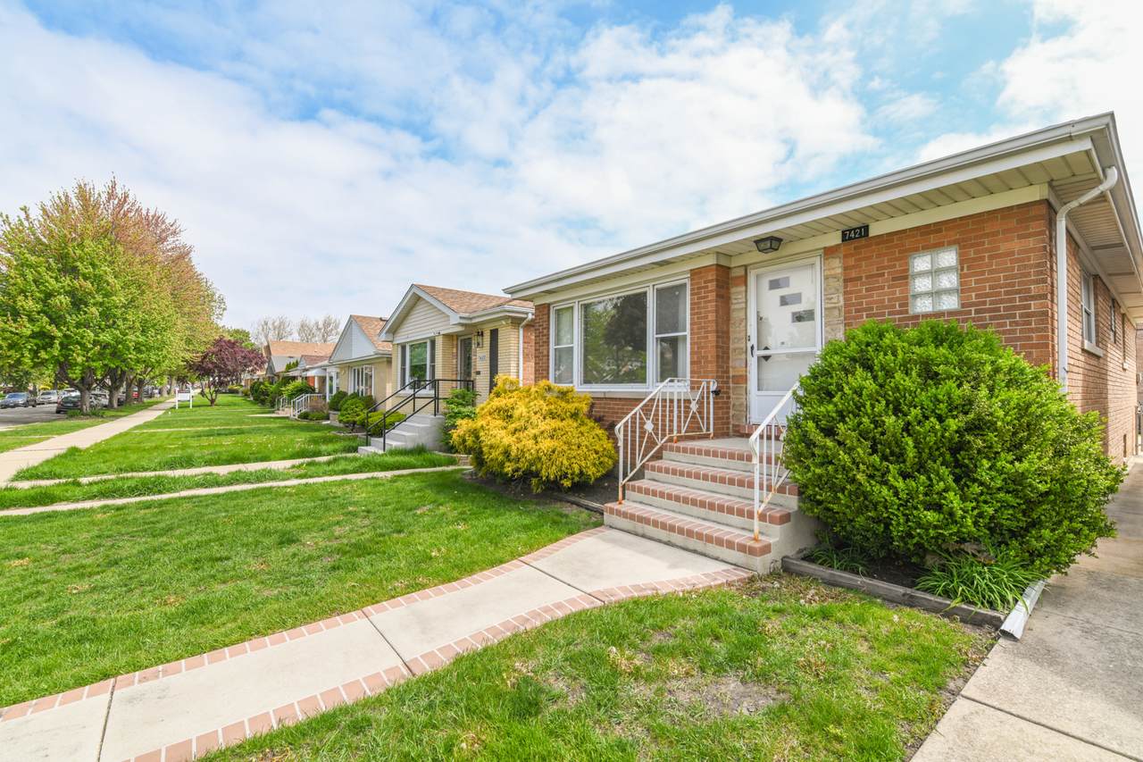 7421 Oconto Avenue - Photo 1