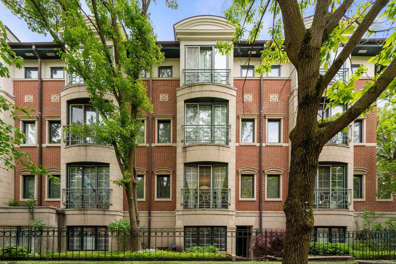 1429 Prairie Avenue - Photo 1