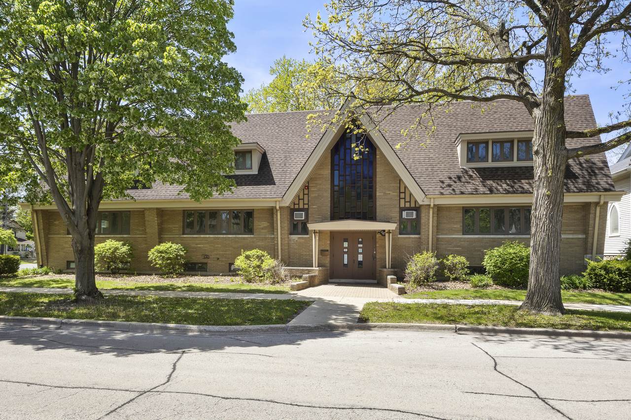 108 Sherman Street - Photo 1