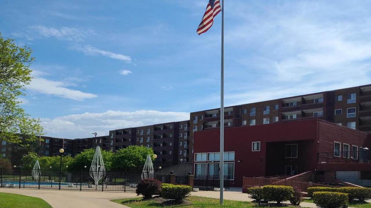 500 Park Avenue - Photo 1