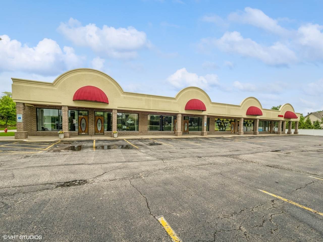 1108 Northwest Highway - Photo 1