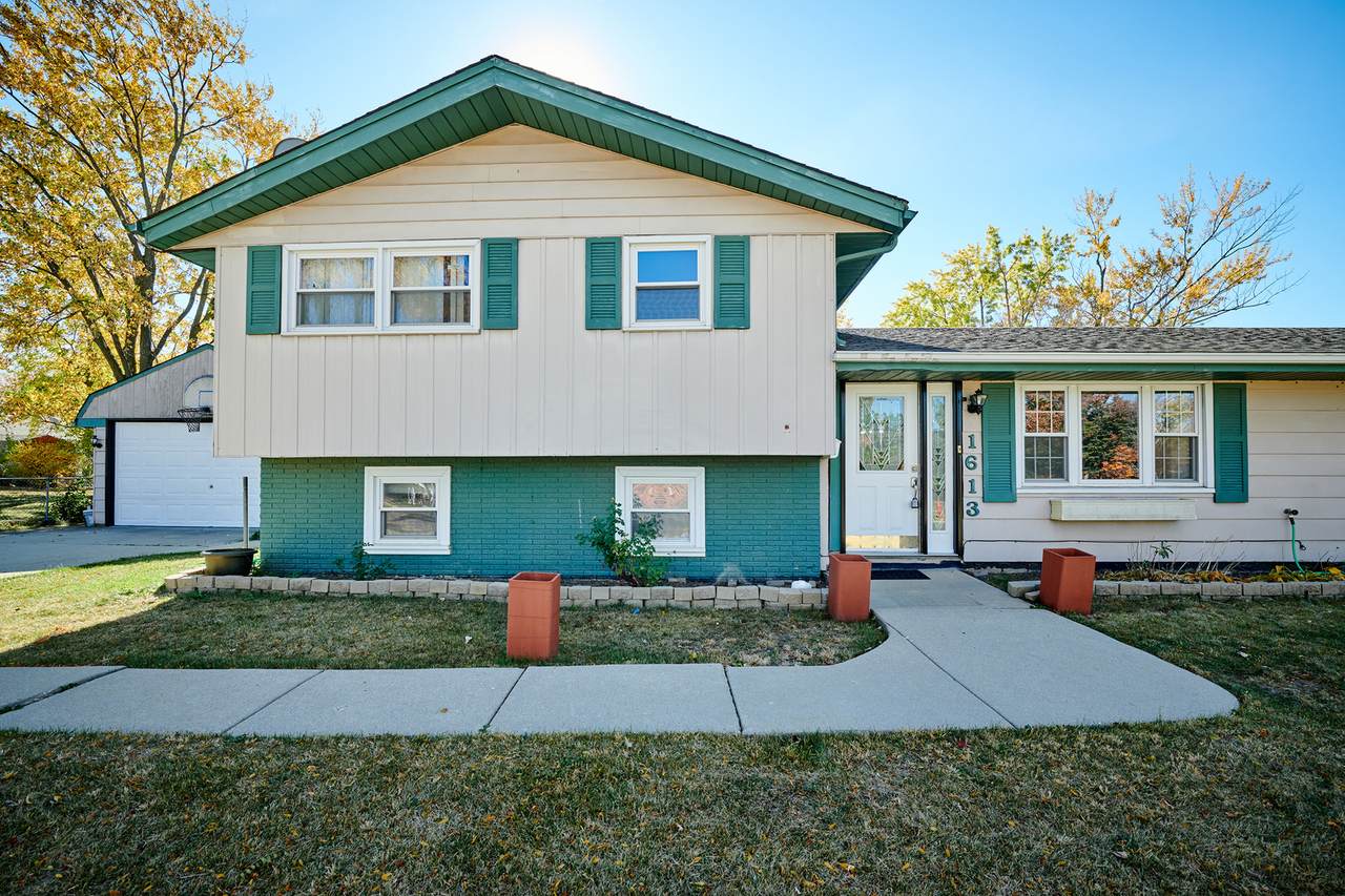 1613 Hartmann Drive - Photo 1