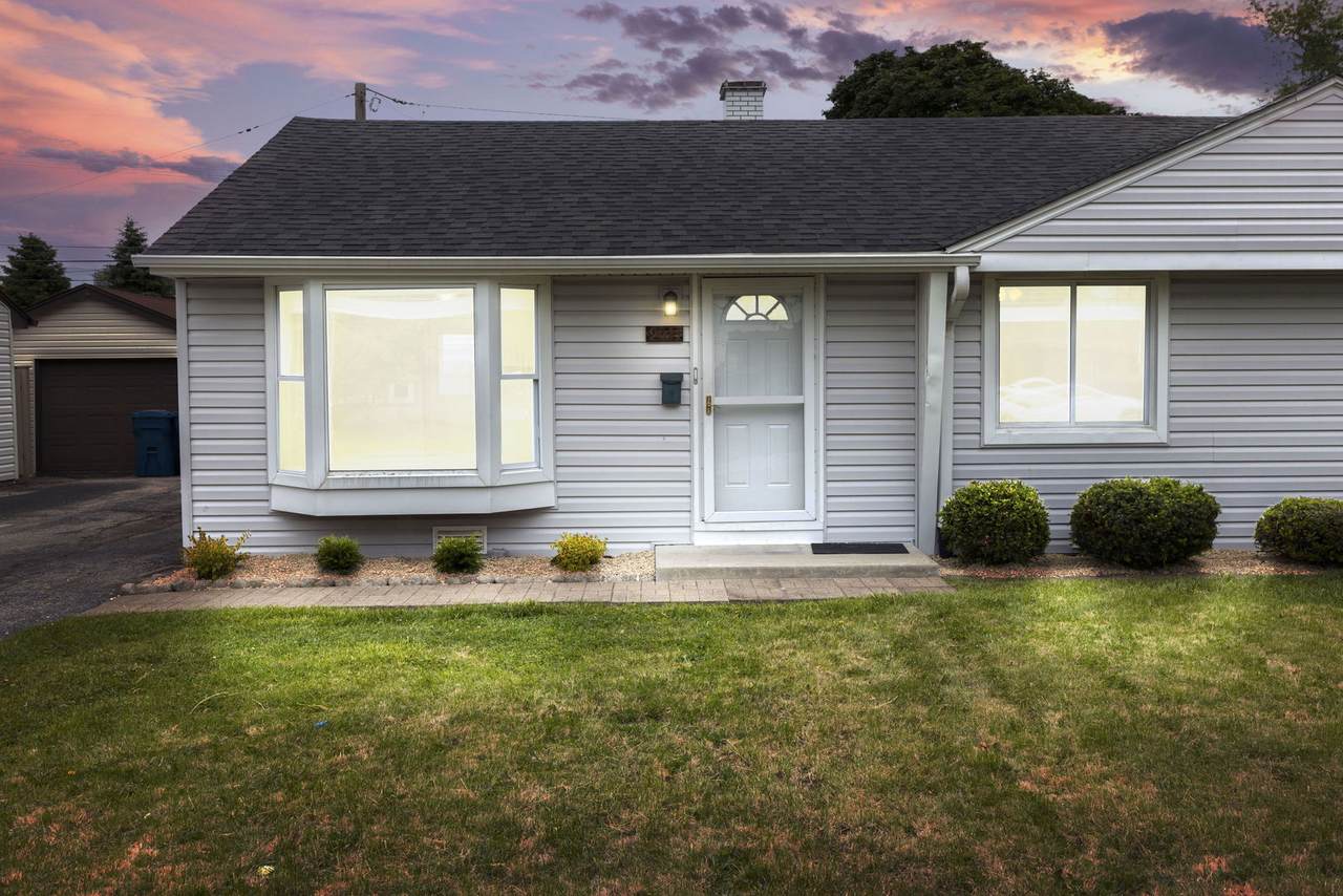 9021 Knox Avenue - Photo 1