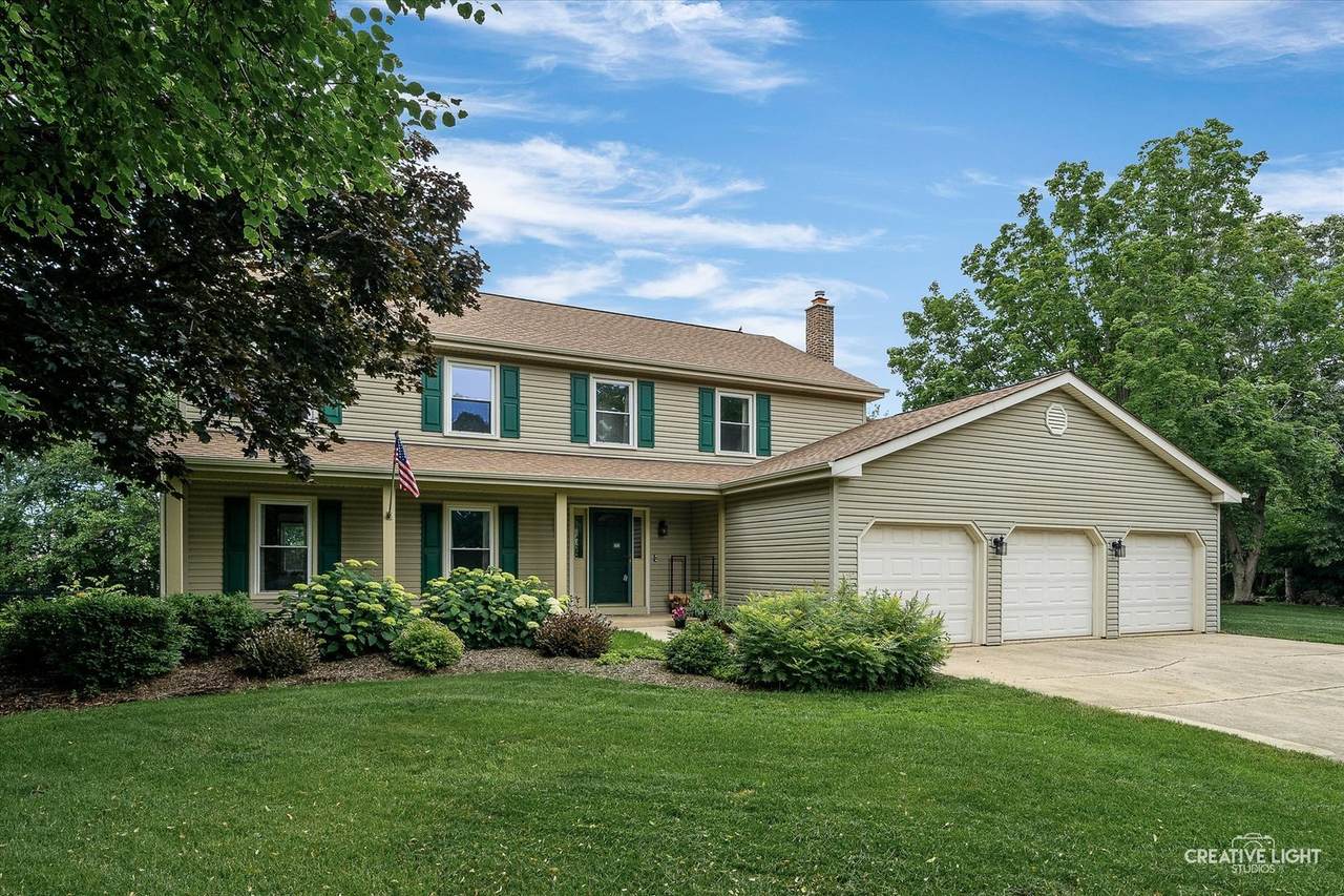 140 Crystal Lane - Photo 1