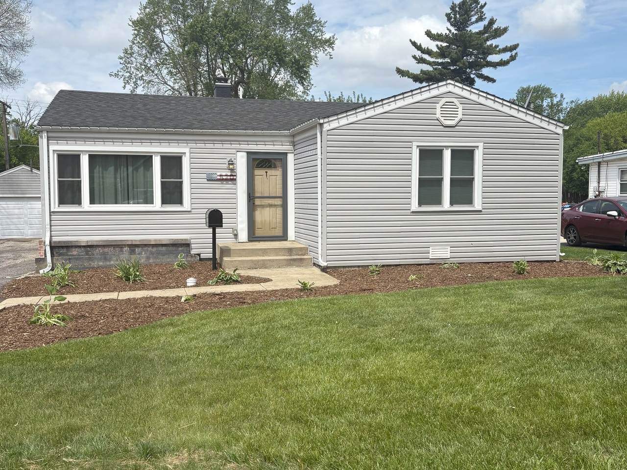 520 Wolf Road - Photo 1