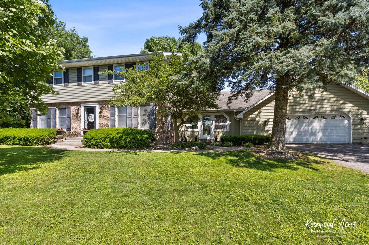 1486 Westminster Lane - Photo 1