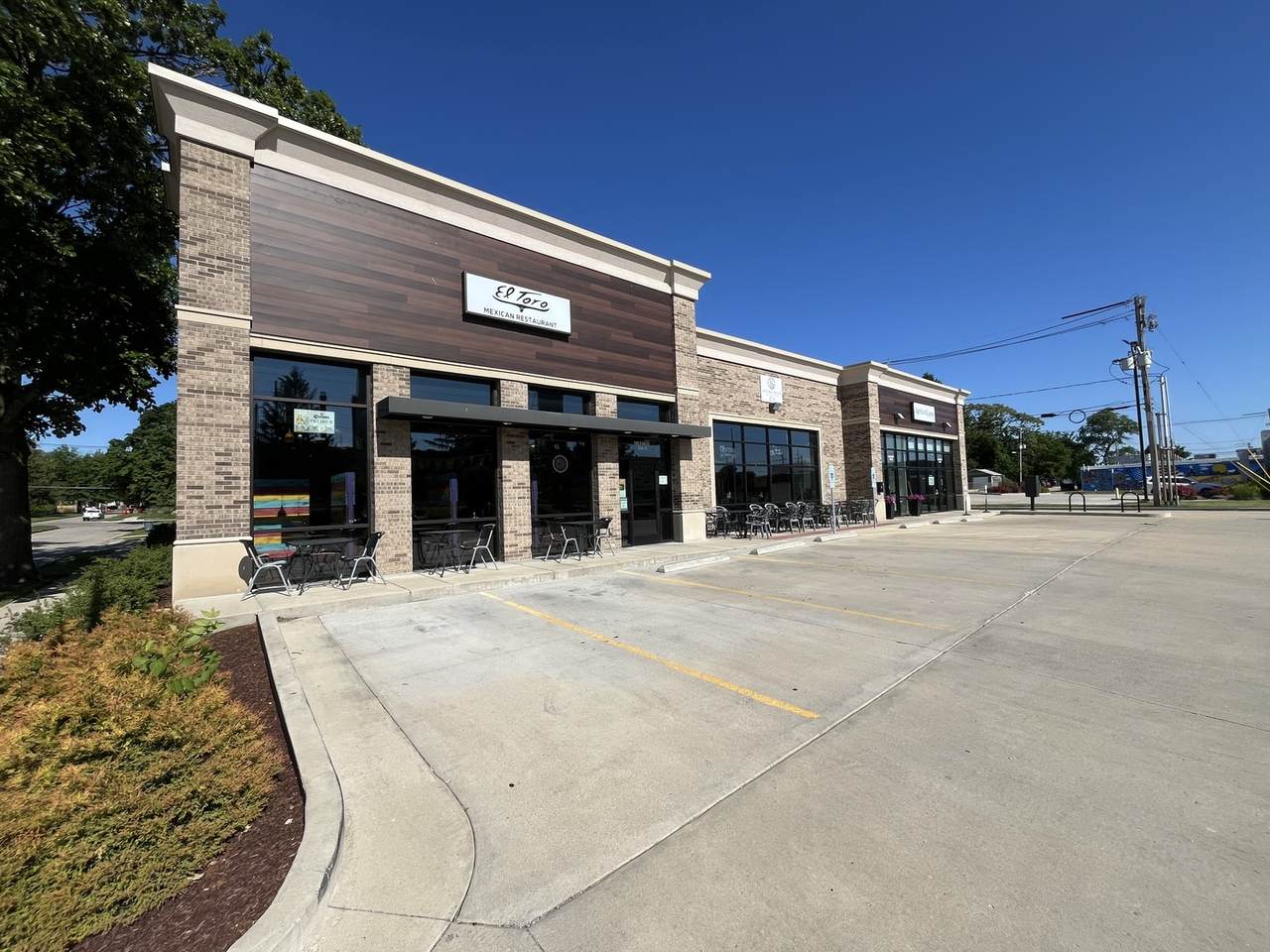 1005 Neil Street - Photo 1