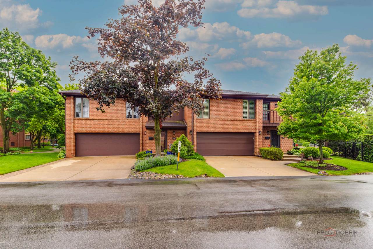 25 Boardwalk Place - Photo 1