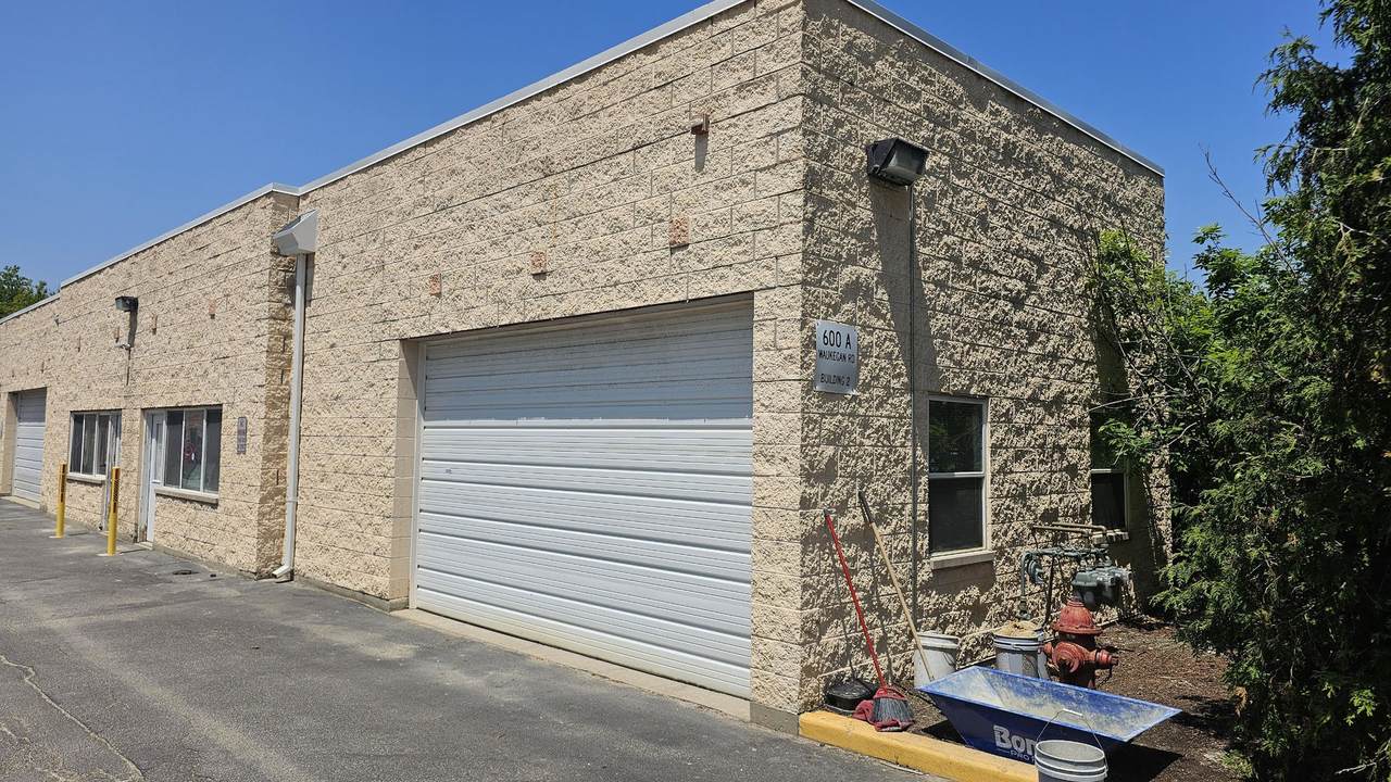 600 Waukegan Road - Photo 1