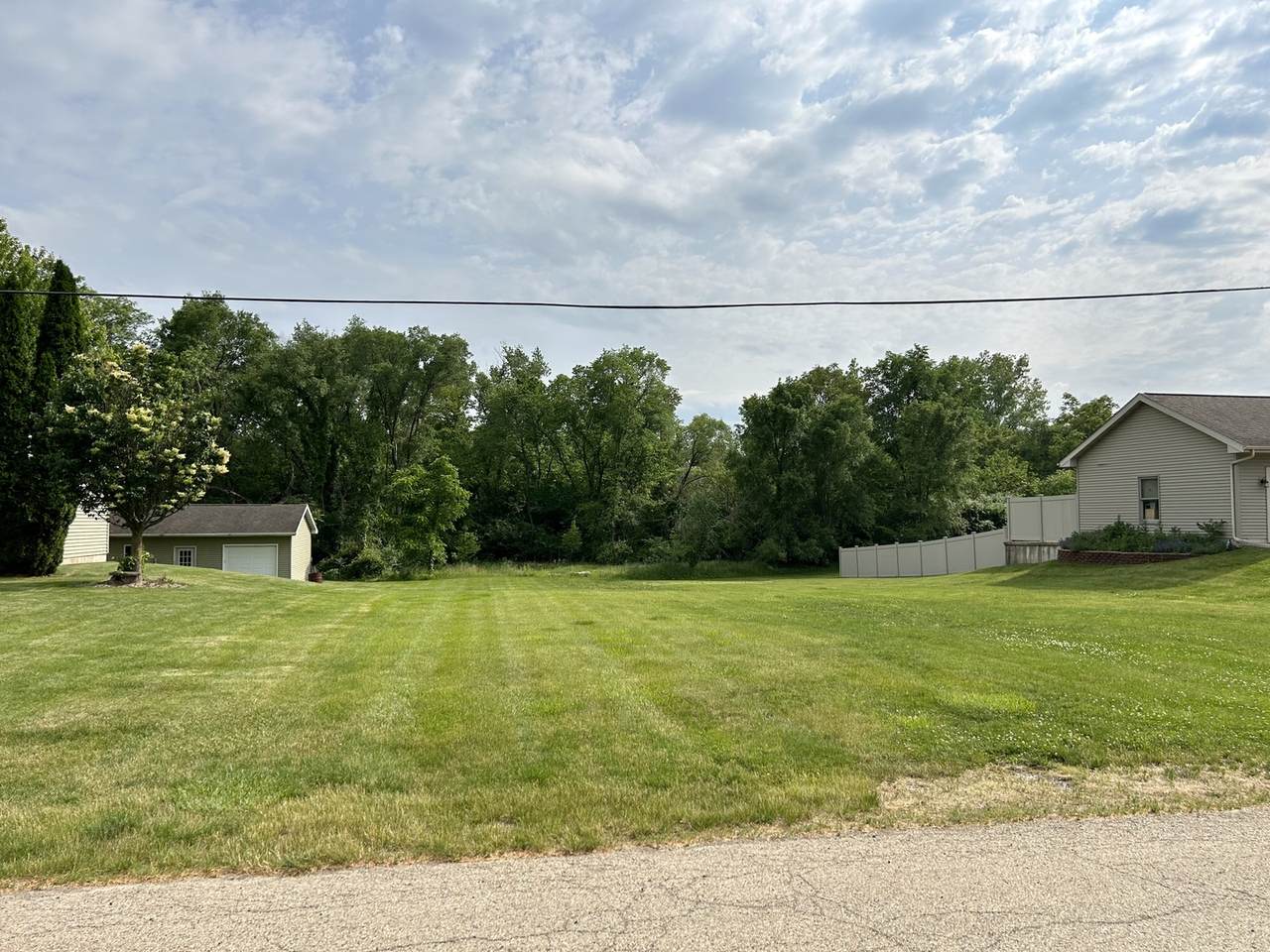 511 Washington Street - Photo 1