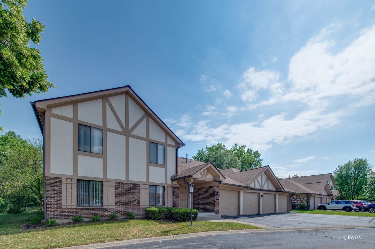 1232 Knottingham Court - Photo 1