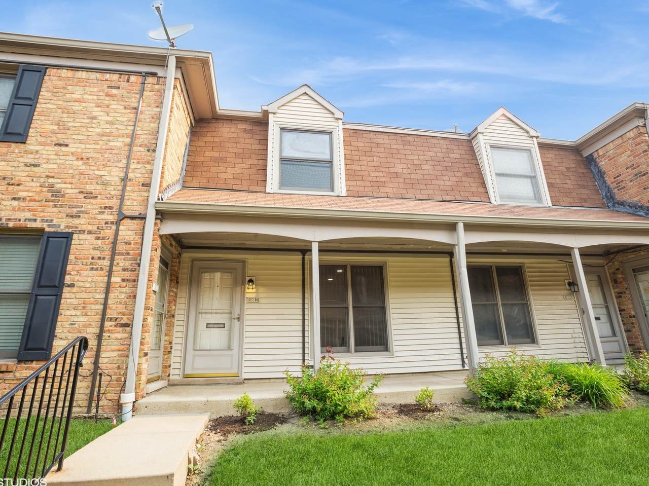 1812 Bristol Walk - Photo 1
