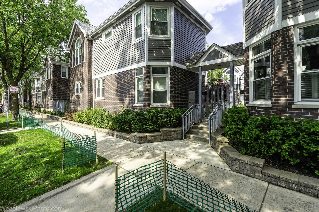 3315 Racine Avenue - Photo 1