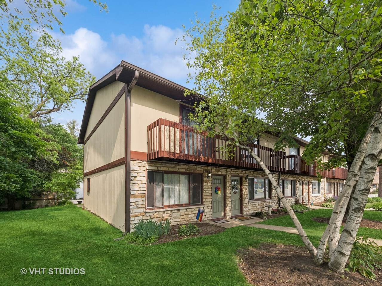 422 Lincoln Avenue - Photo 1