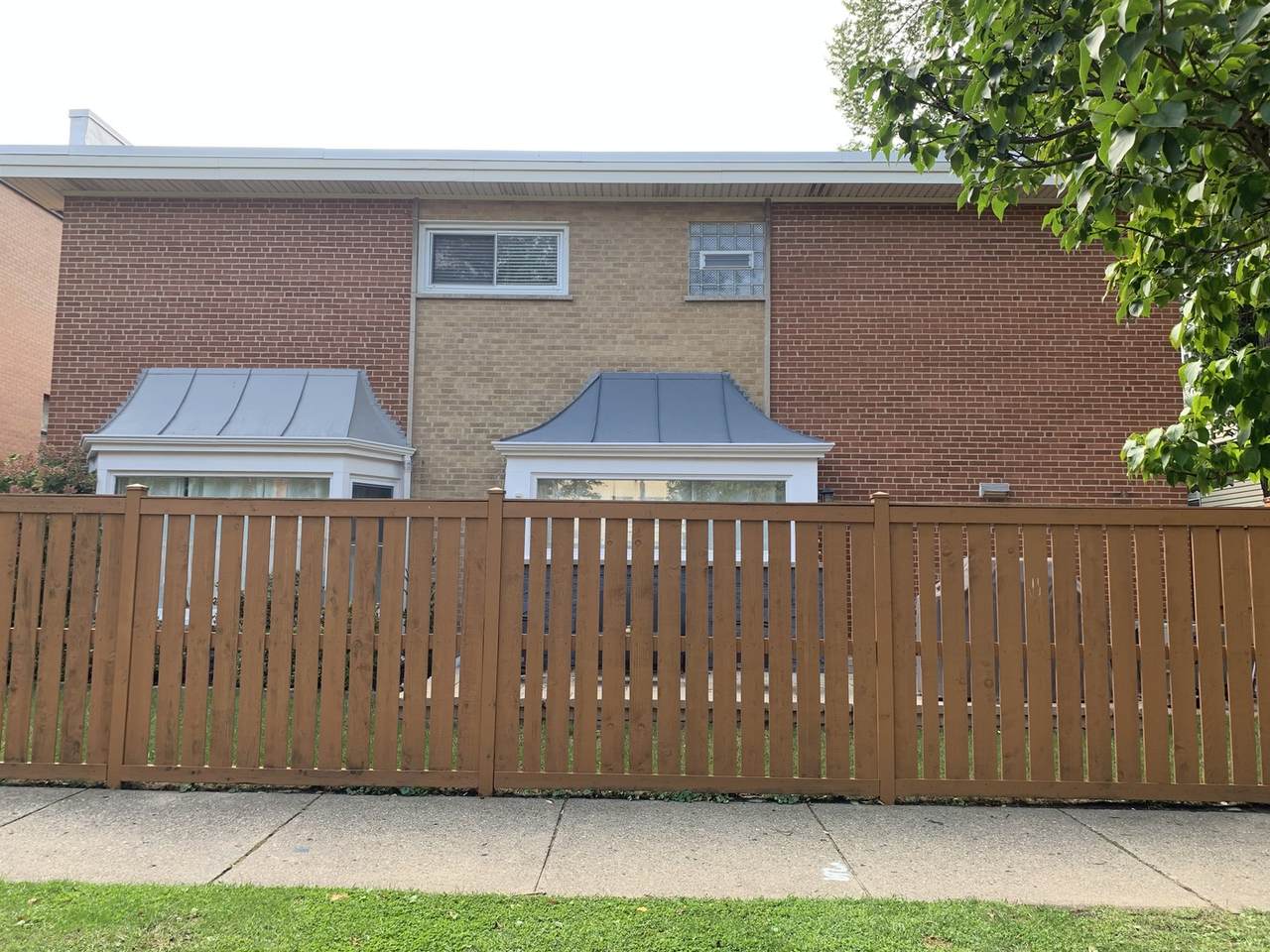 4726 Winchester Avenue - Photo 1
