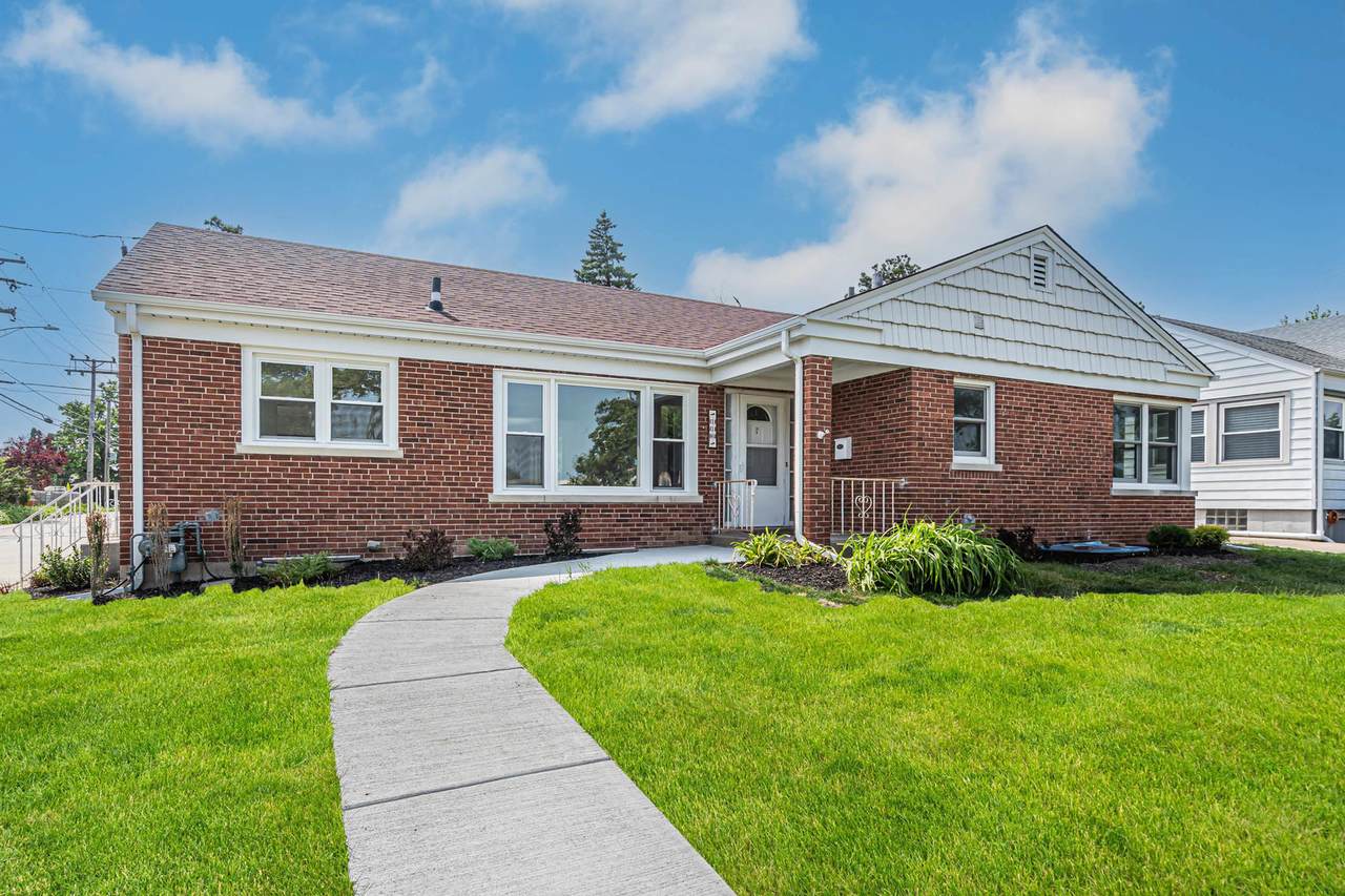 116 8th Avenue - Photo 1