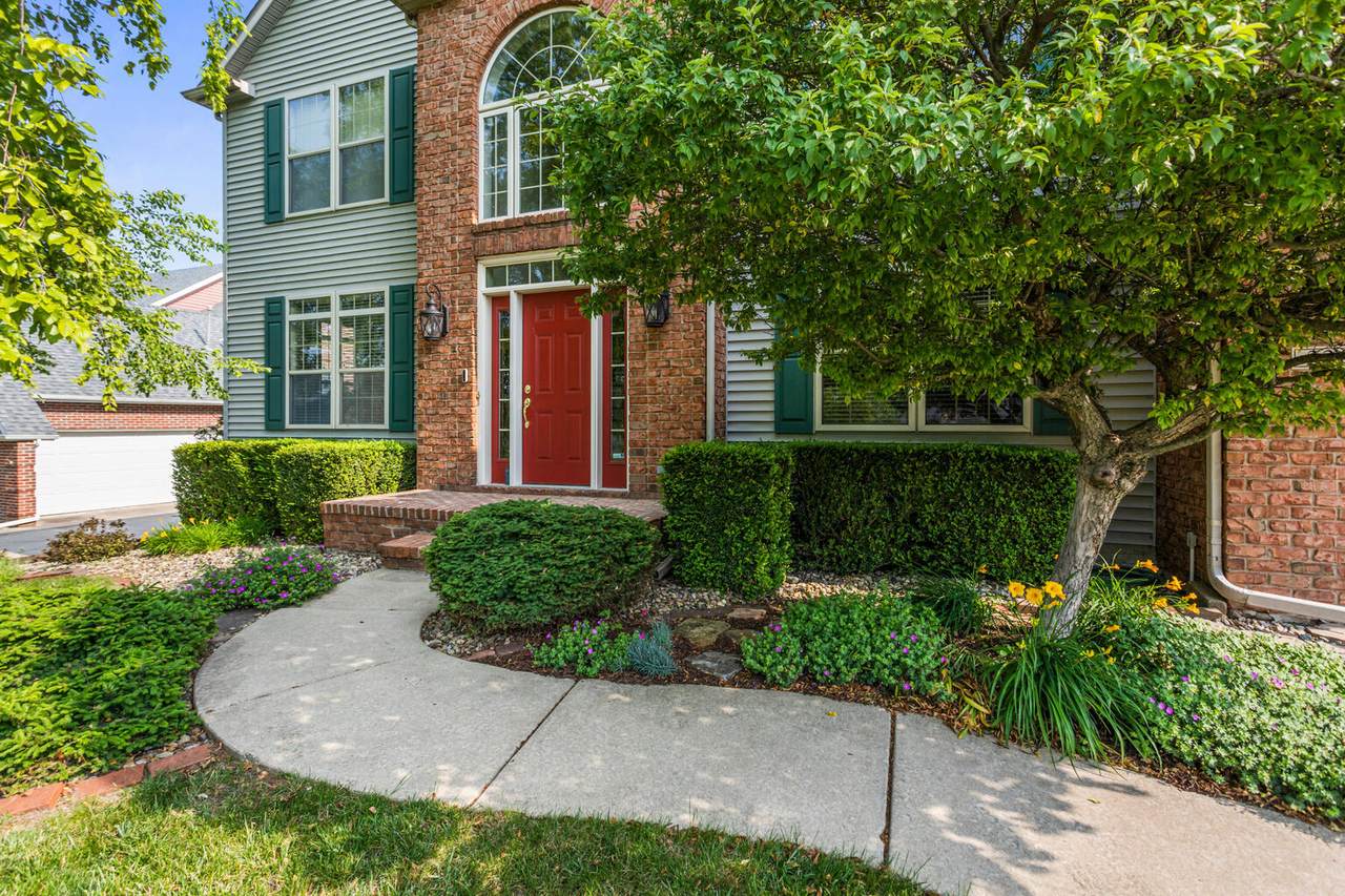 3208 Countrybend Lane - Photo 1