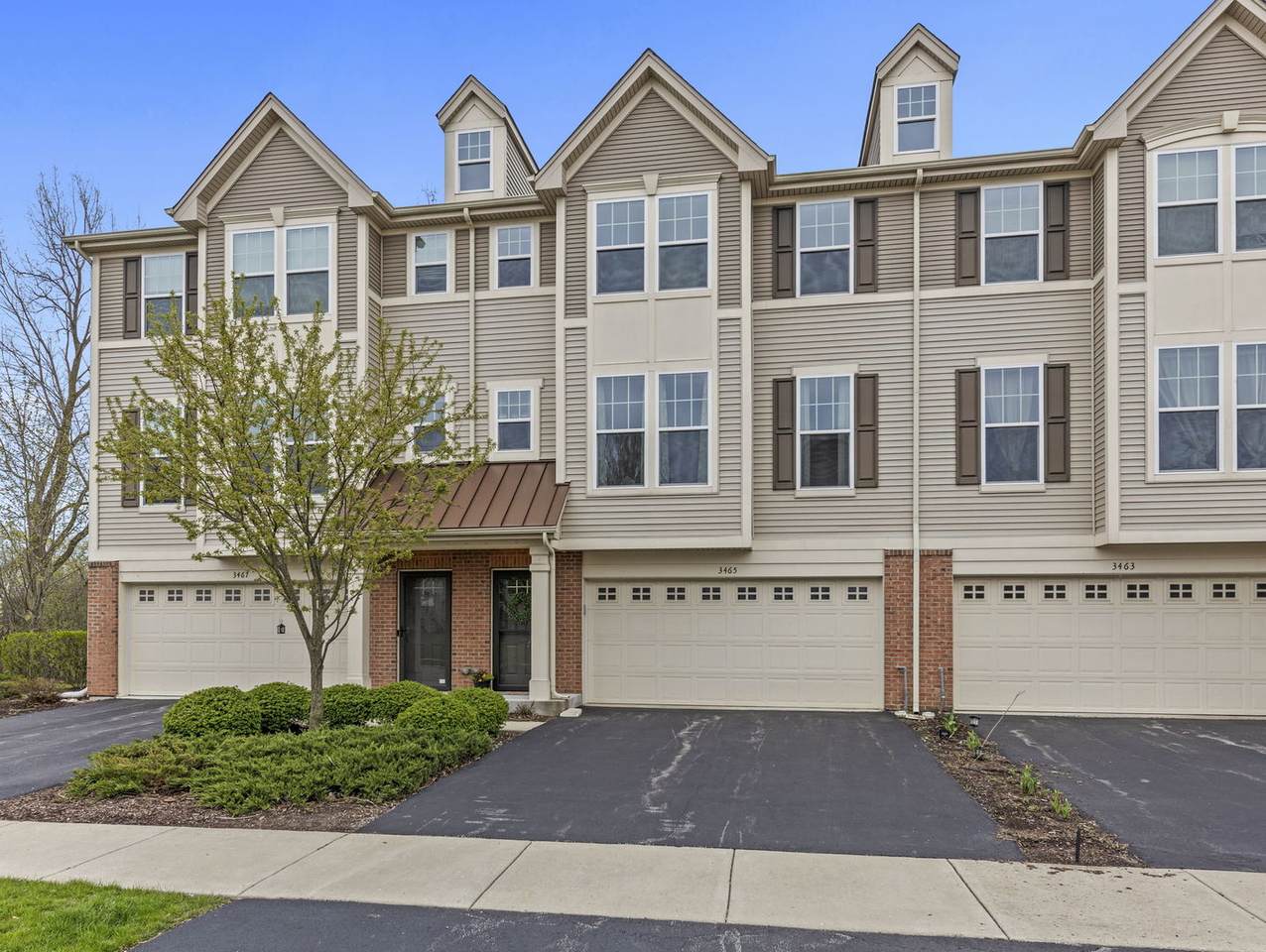 3465 Bradbury Circle - Photo 1
