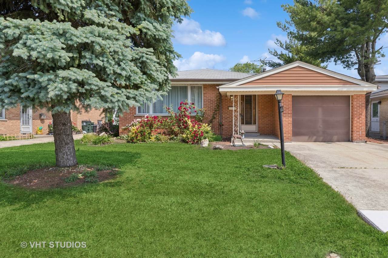 8544 Roseview Drive - Photo 1
