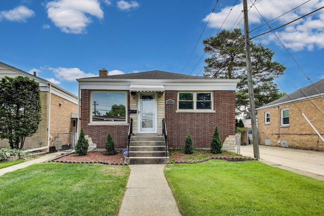 2219 Keystone Avenue - Photo 1