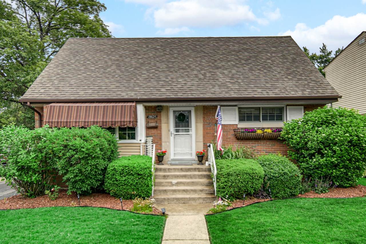 18625 Lexington Avenue - Photo 1