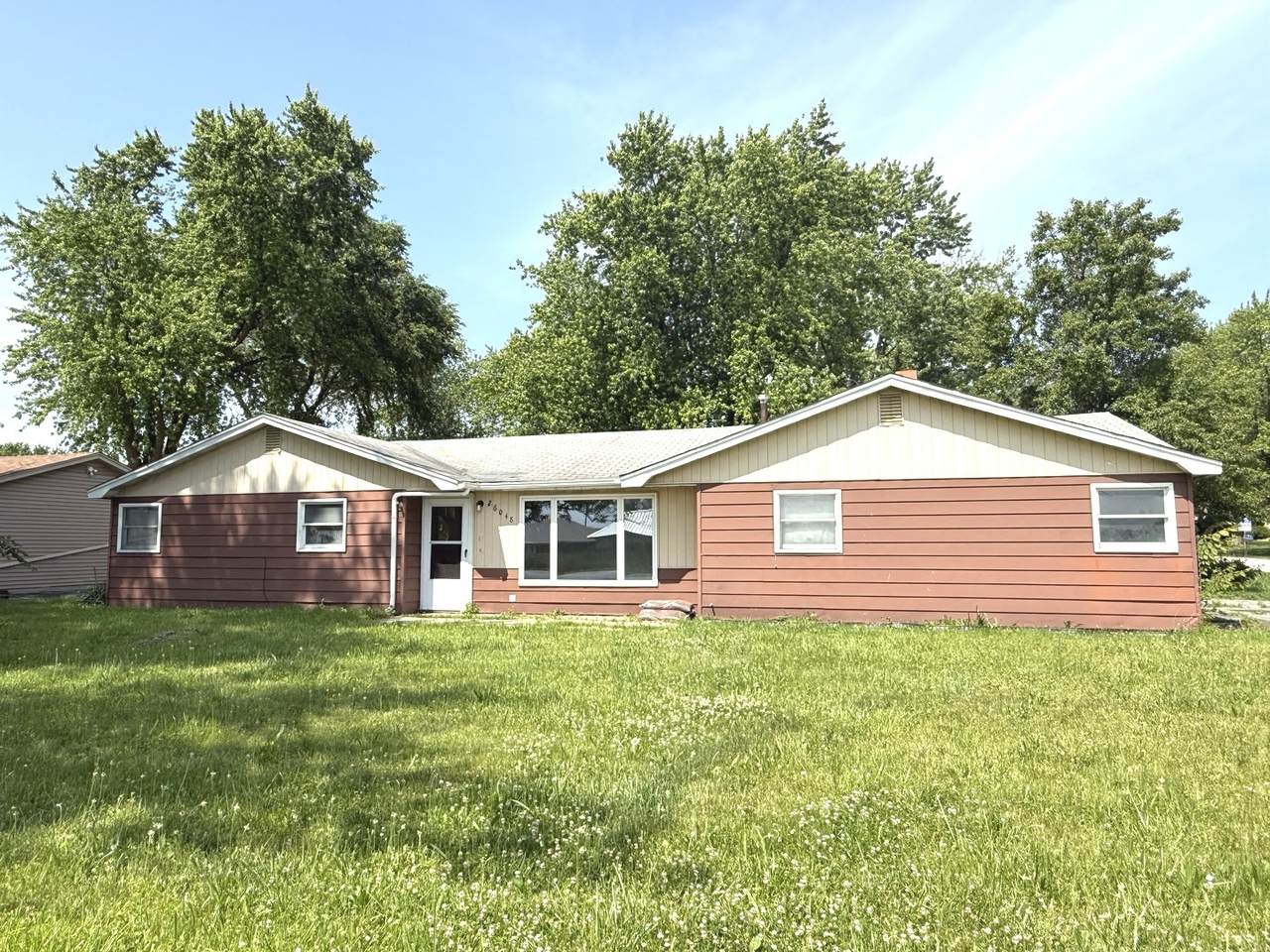 26048 Dixie Highway - Photo 1