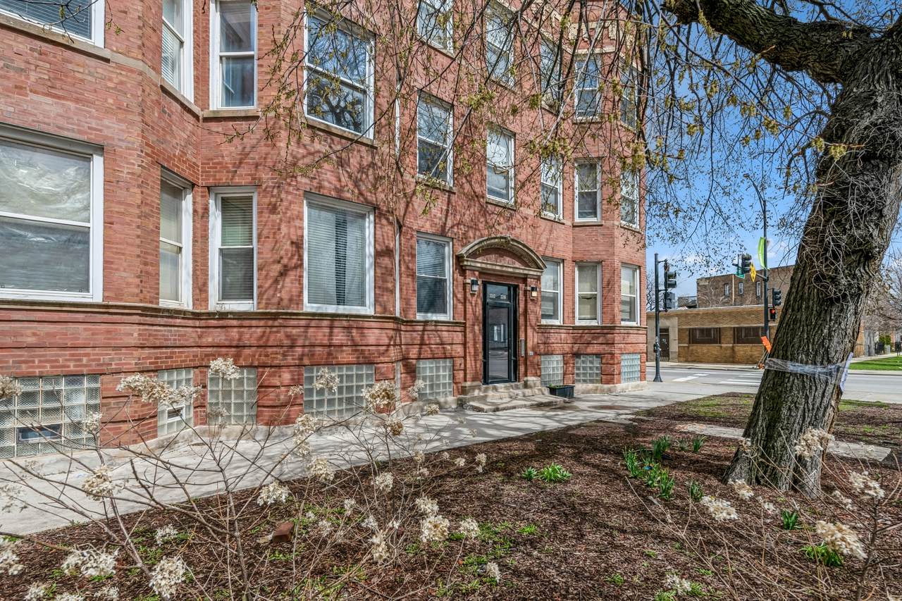 310 Kedzie Avenue - Photo 1