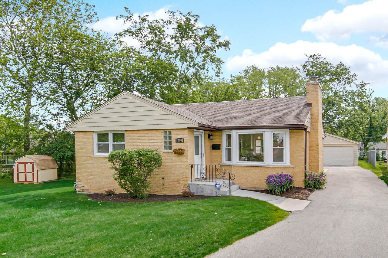 17401 Emerson Avenue - Photo 1