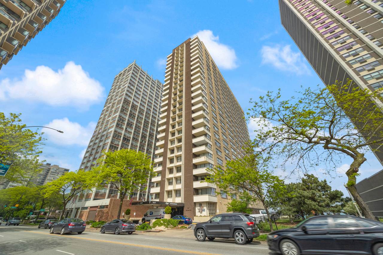 6157 Sheridan Road - Photo 1