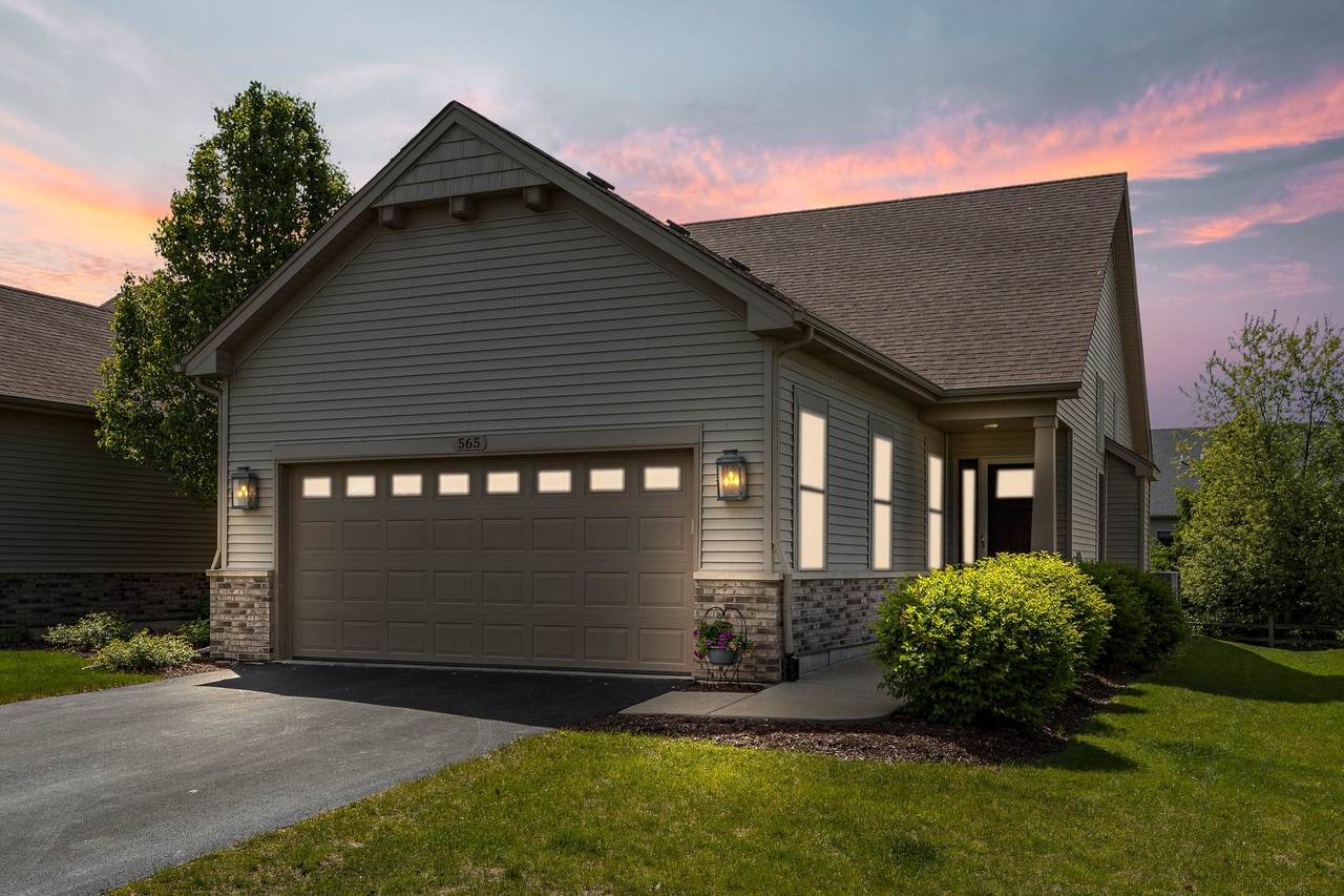 565 Sudbury Circle - Photo 1