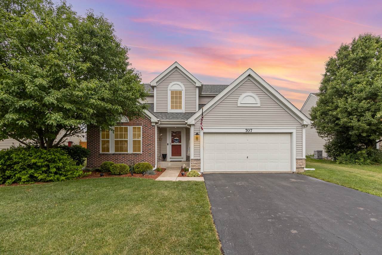 707 Winterberry Drive - Photo 1