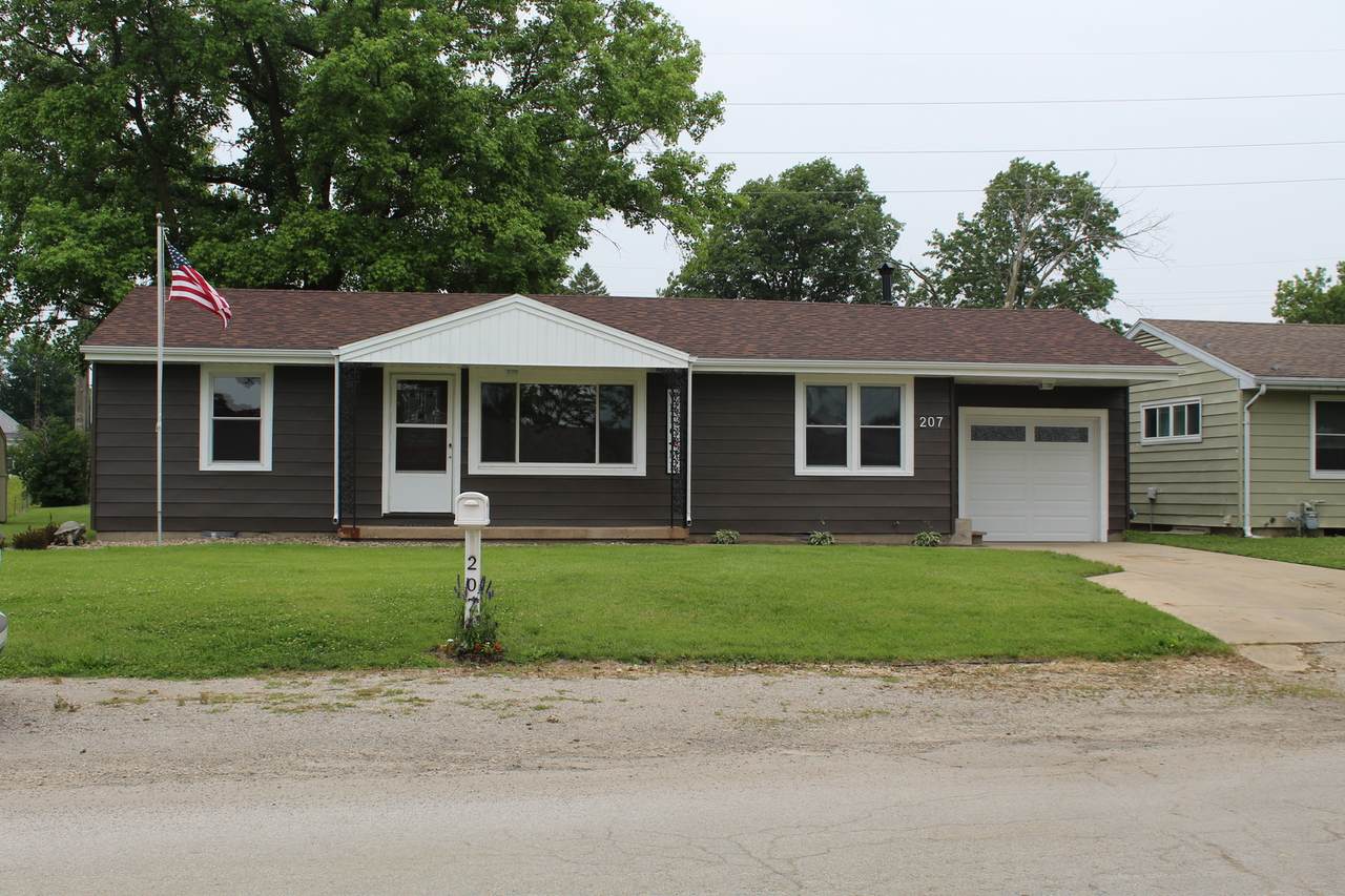 207 Cedar Drive - Photo 1